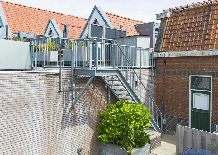 Weststraat 22 - - West 3p * Ouddorp