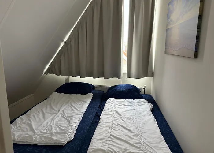 Weststraat 22 - - West 3p * Ouddorp